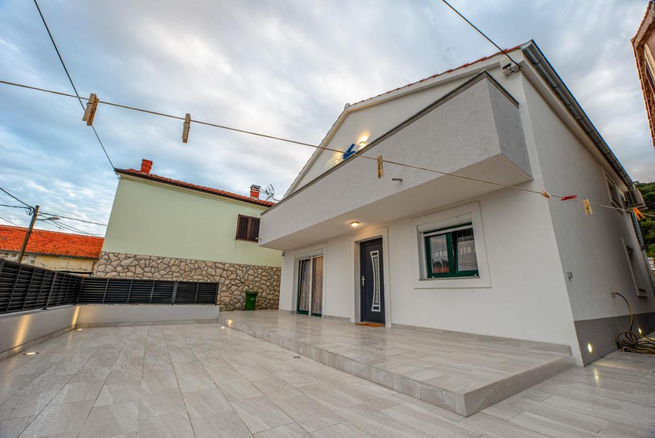 Il Dono Del Mare - Island Iz Apartman Veli Iž Kültér fotó